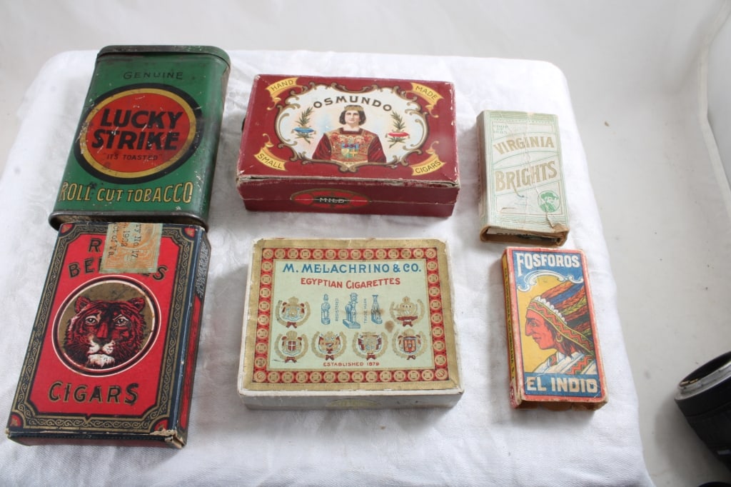 Antique Advertising Tobacco Tin and Boxes (1 of 20)