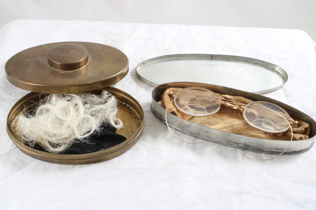 Gold Wire Rim Eyeglasses, Tin with Hair & Cloth (1 of 14)
