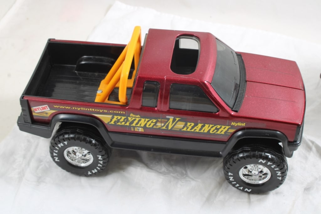 Nylint Flying N Ranch Pickup Truck, Horse Trailer - 5
