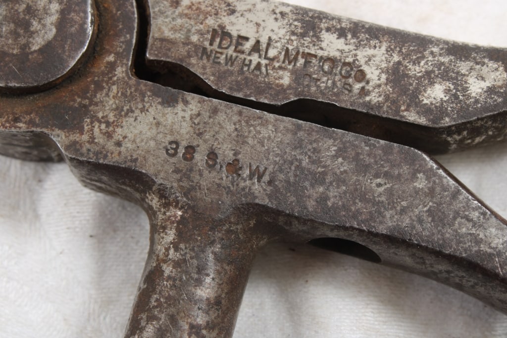 Ideal Manufacturing 38 Cal. S&W Bullet Mold - 6