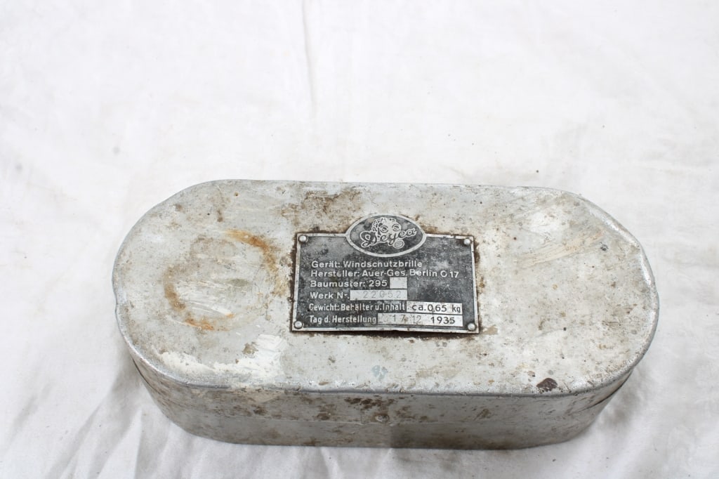 WW2 German Mess Kit, Luftwaffe Goggles in Case - 7