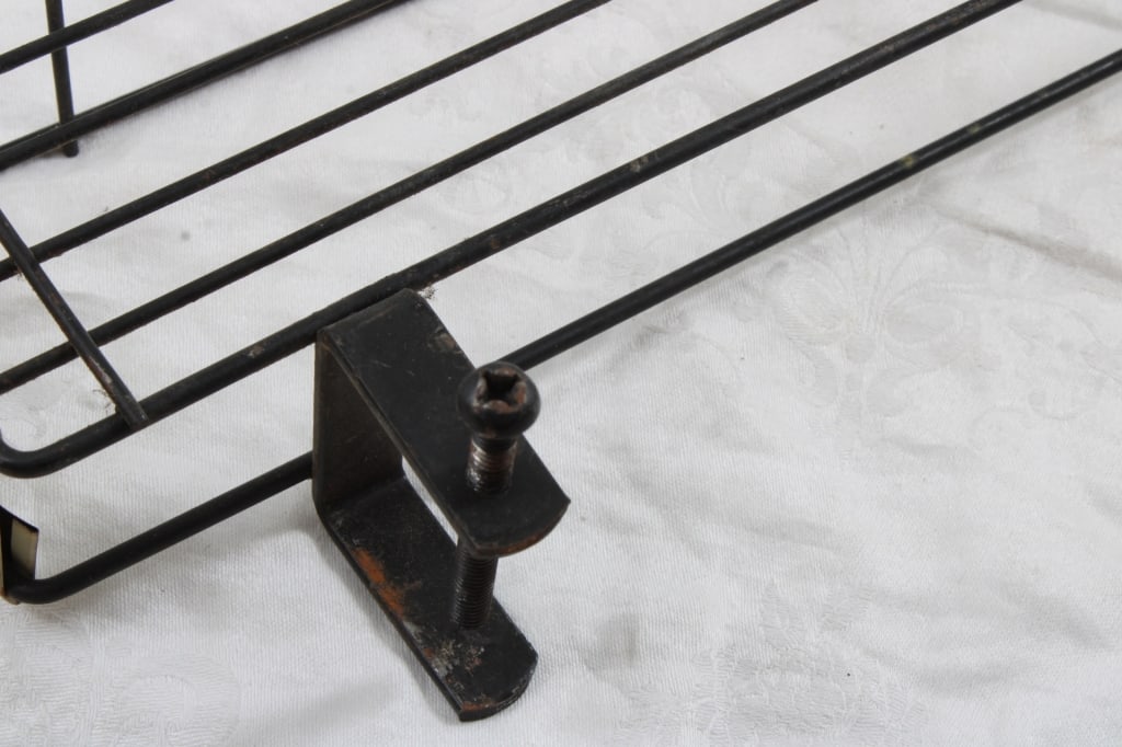 Dip-It Pour Spout Store Display Rack - 7