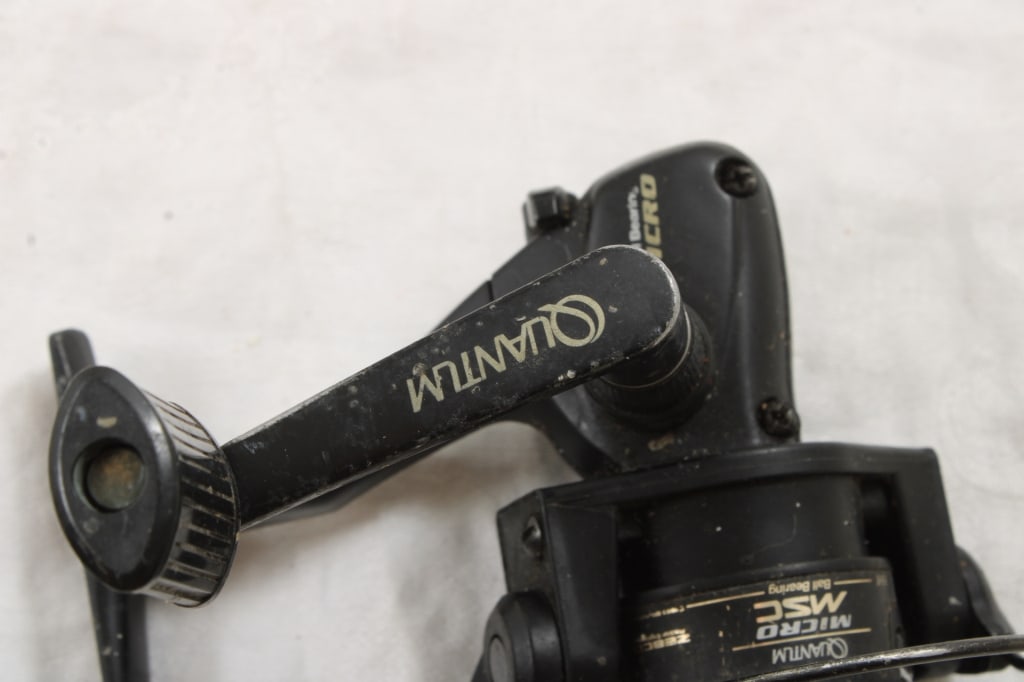 9 Vintage Fishing Reels - 10