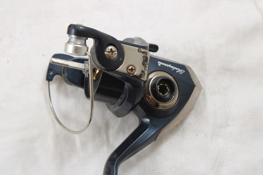 9 Vintage Fishing Reels - 11