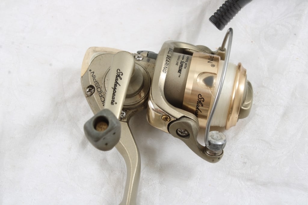 9 Vintage Fishing Reels - 16
