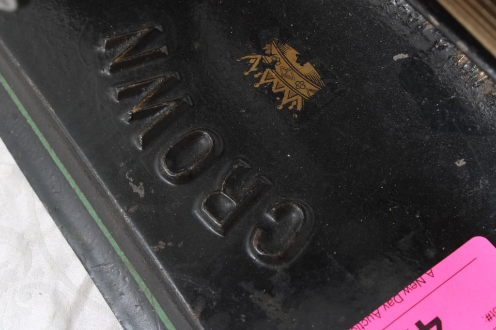 1880 CROWN Cast Iron Fluter - 5