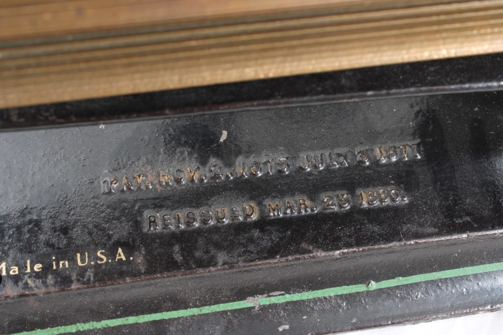 1880 CROWN Cast Iron Fluter - 7