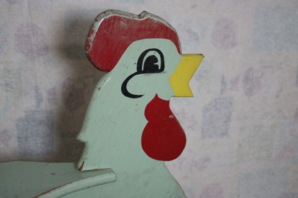 Folk Art Shoe Store Children's Chicken Chair - 3