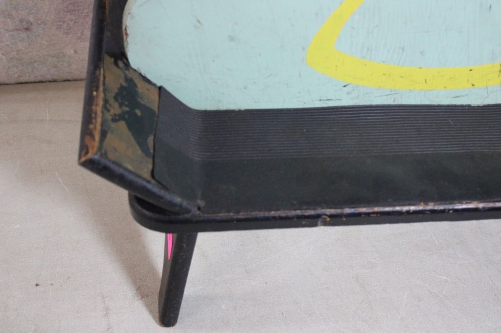 Folk Art Shoe Store Children's Chicken Chair - 7