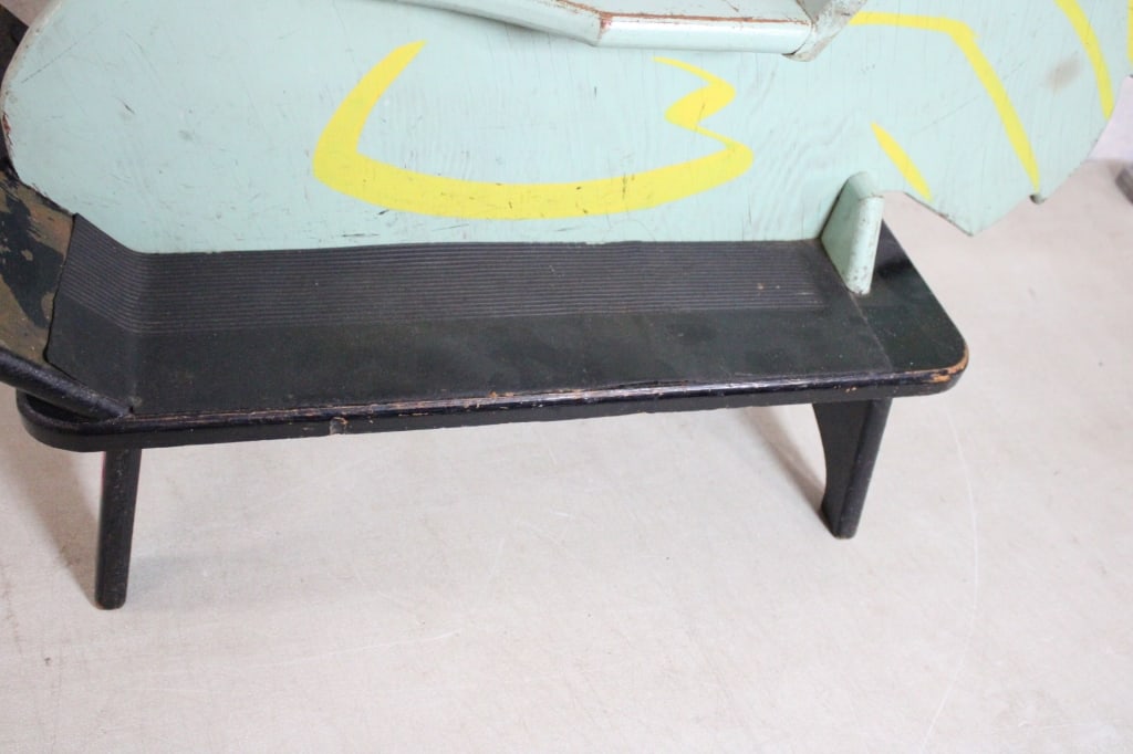 Folk Art Shoe Store Children's Chicken Chair - 8