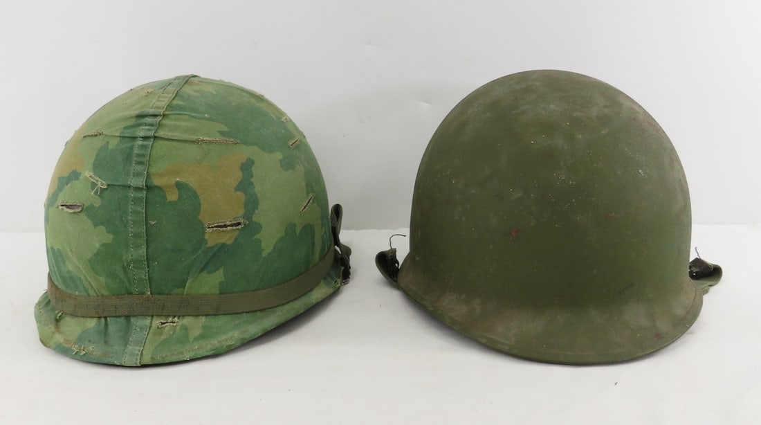 2 Vietnam Era US Military Helmets (1 of 20)