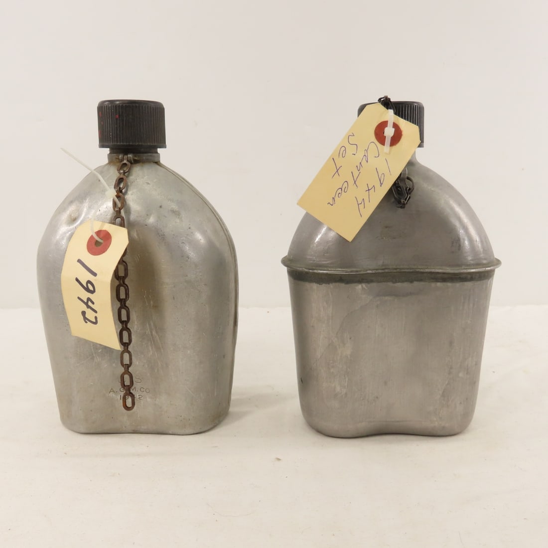 WWII US Military Canteens, Covers, Mess Kits - 10