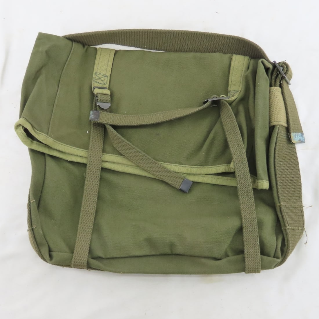 US Military Backpacks & Bags - 19