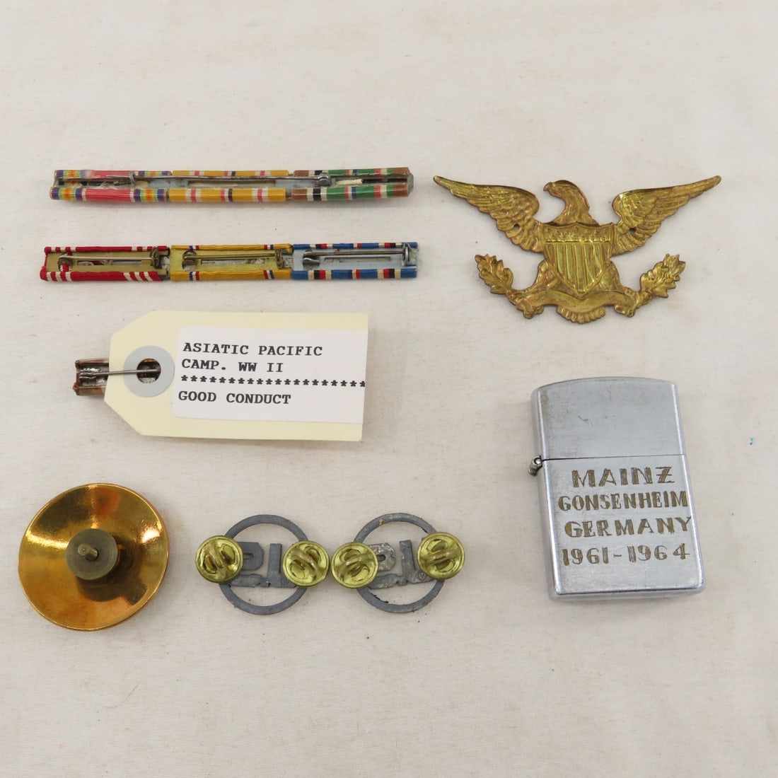 Vintage US Military Patches, Pins, Pouches & More - 13