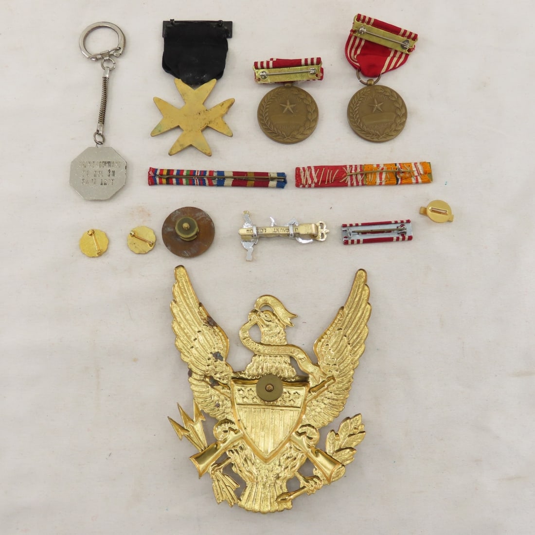 Vintage US Military Patches, Pins, Pouches & More - 9