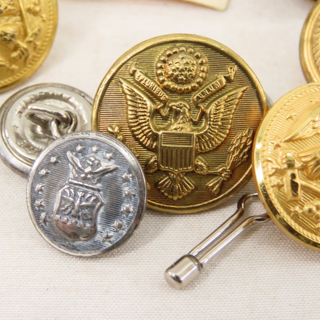 Collection of Vintage US Military Patches, Buttons - 20