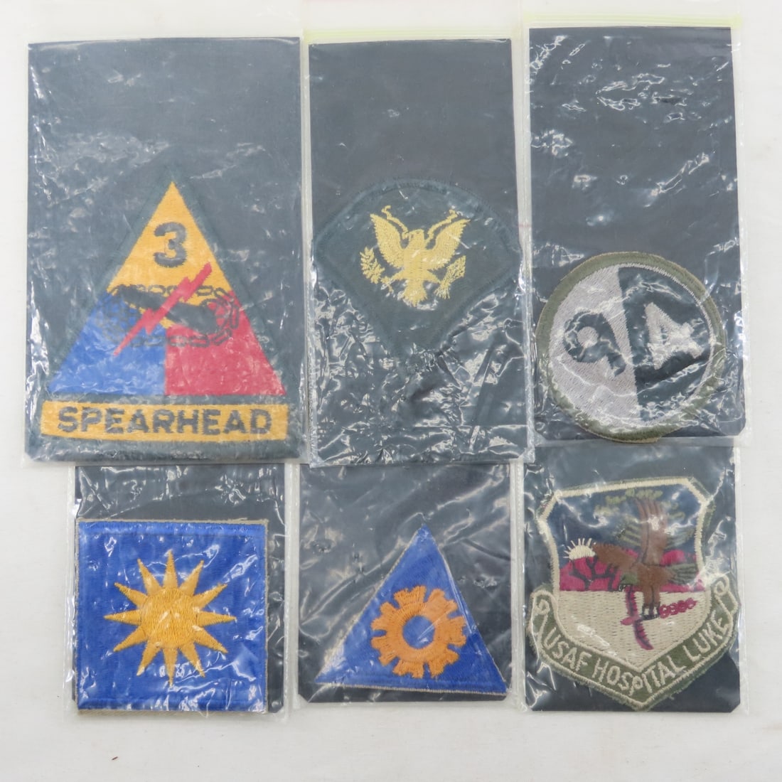 Collection of Vintage US Military Patches, Buttons - 4
