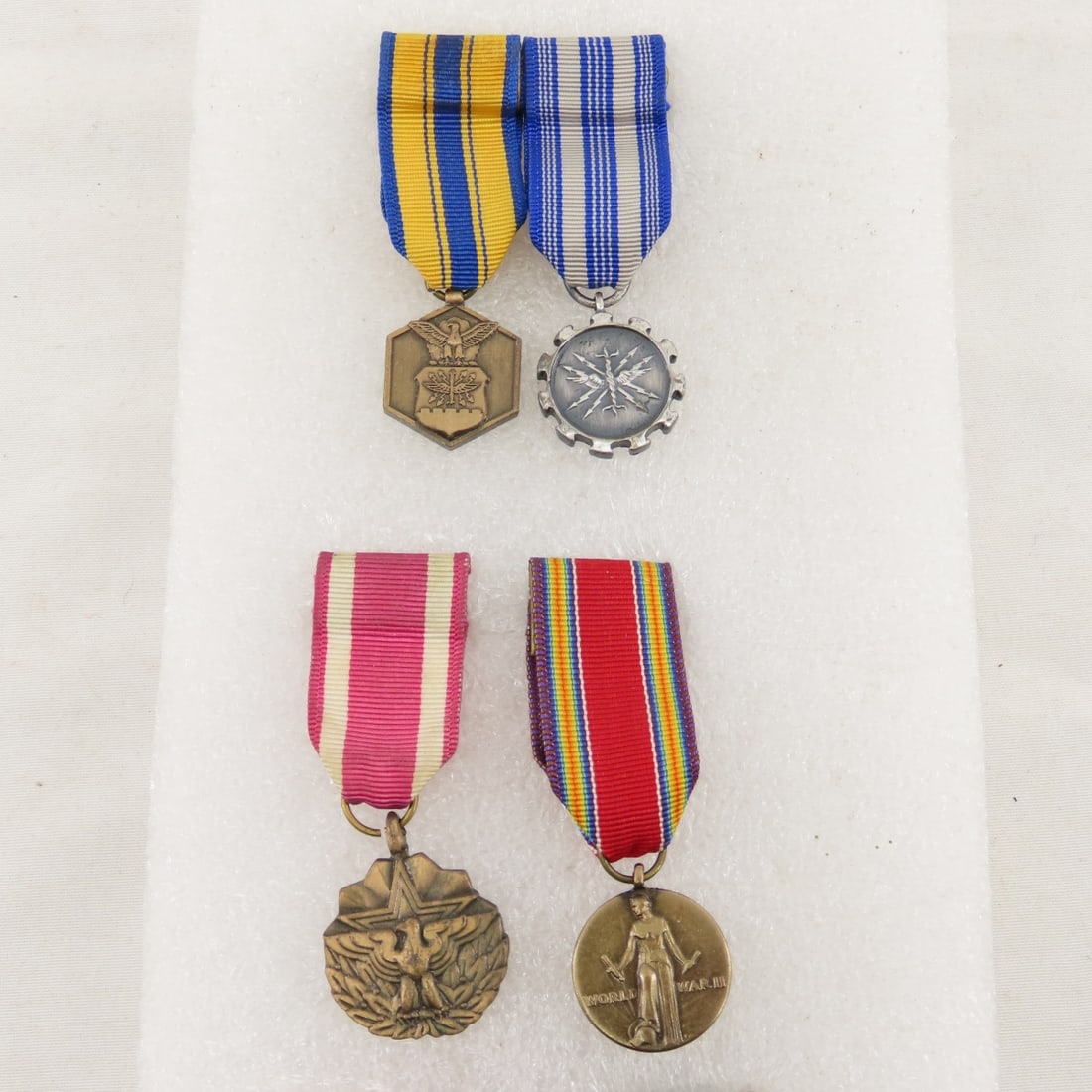 Modern US Military Medals & mini medals - 10