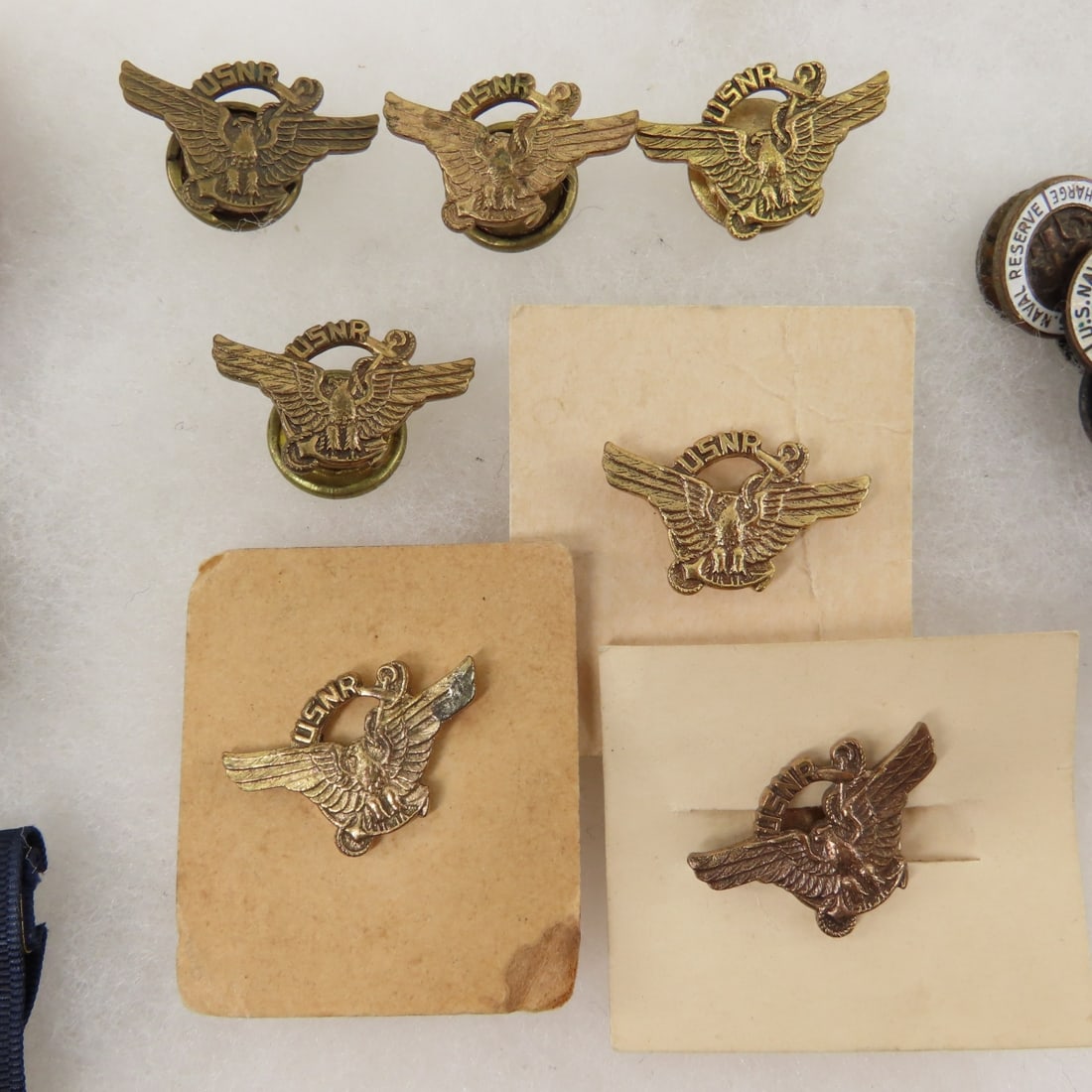 US Navy Insignia & Medals in Riker case - 6