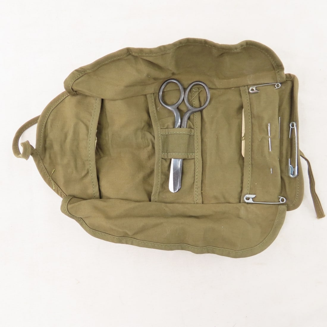 WWII US Military Toiletries, sewing kits & more - 19