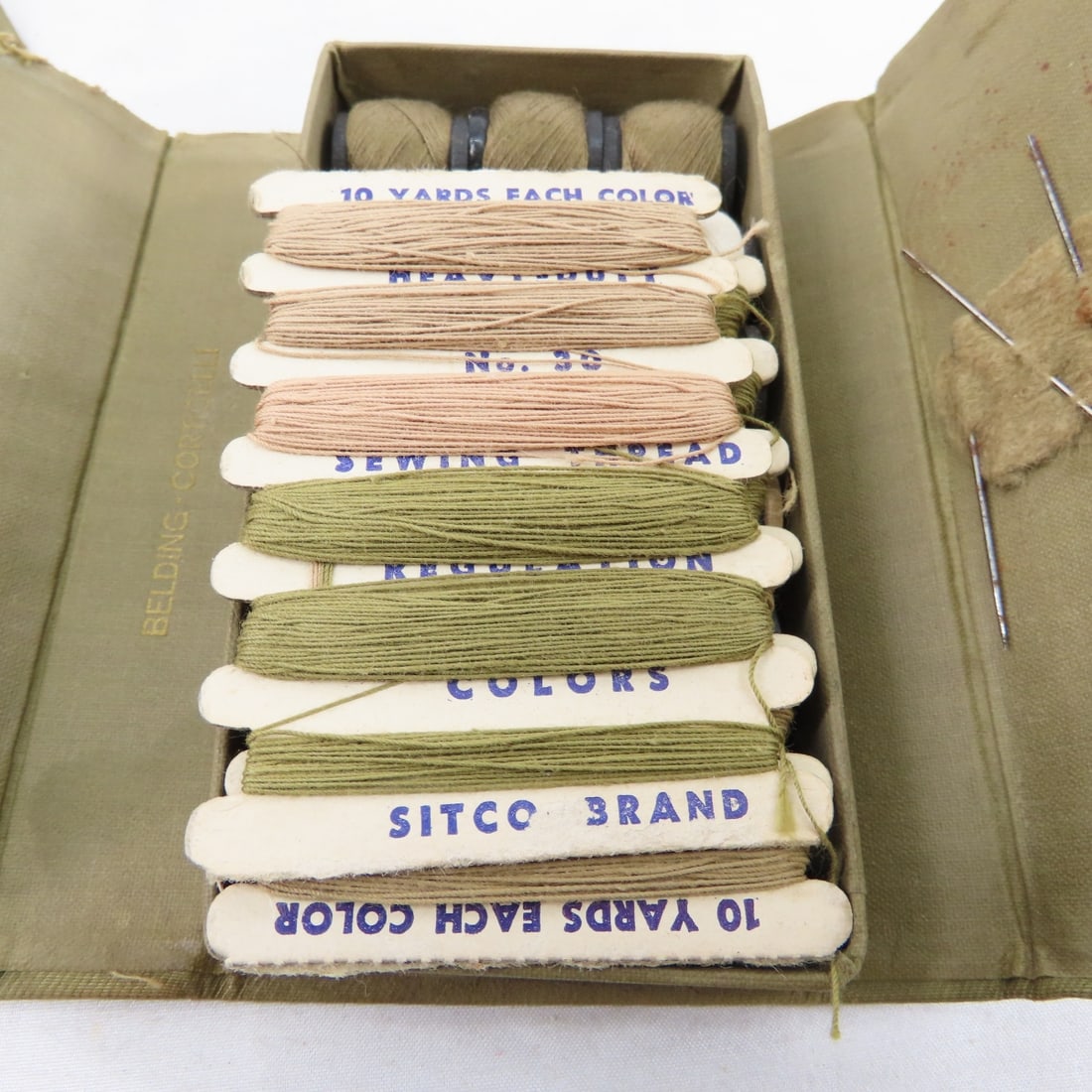 WWII US Military Toiletries, sewing kits, razors - 14