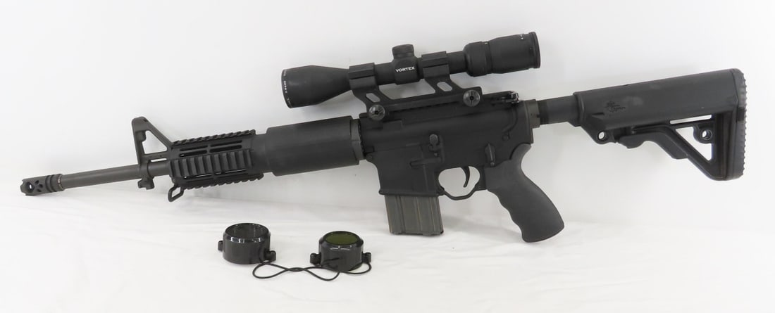 Rock River Operator LAR-15 Rifle 5.56mm & Scope - 5