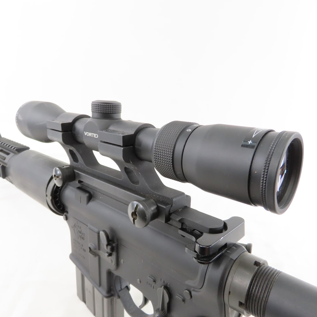 Rock River Operator LAR-15 Rifle 5.56mm & Scope - 8