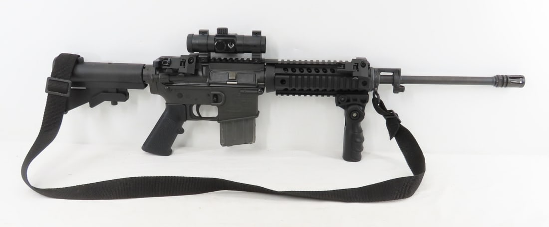 Bushmaster Carbon 15 .223 / 5.56mm Rifle (1 of 16)