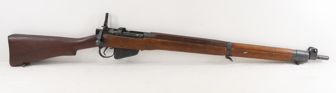 Enfield No4 Mk I* .303 Rifle, Mattock & Bayonets - 2