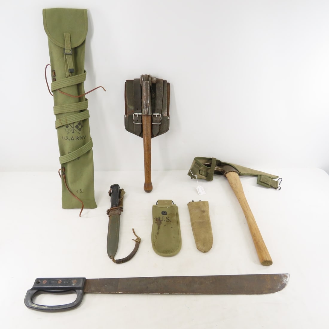 Military Entrenching Tools, Machete, Knife & more (1 of 20)