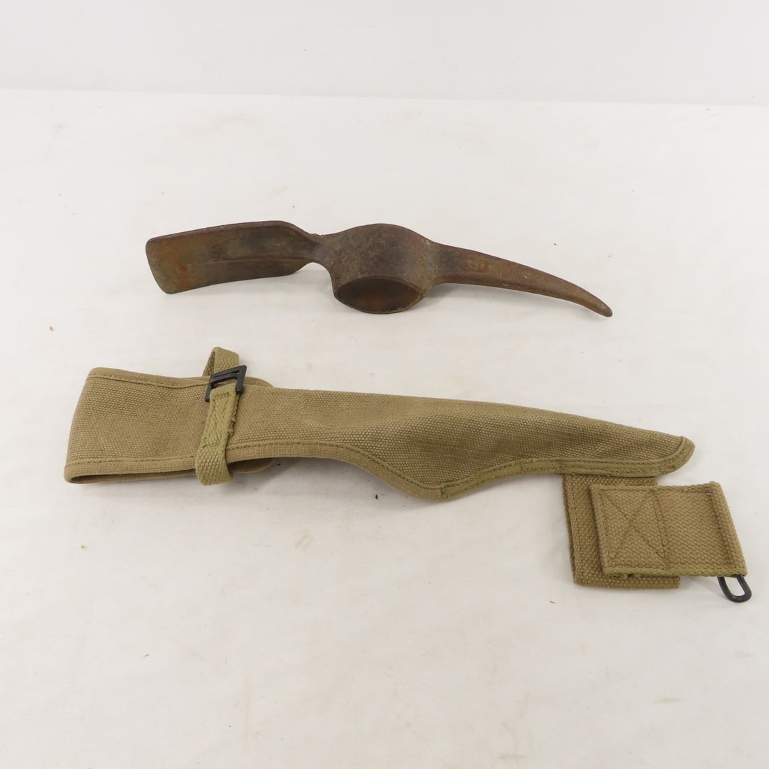 7 WWII US Military pick-mattock covers & 1 pickaxe - 3