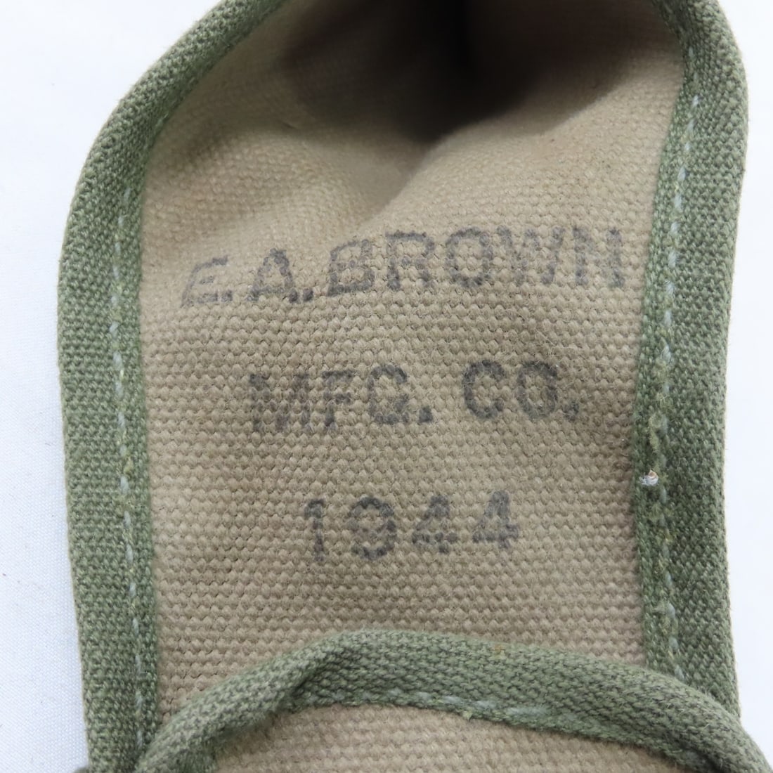 7 WWII US Military pick-mattock covers & 1 pickaxe - 9