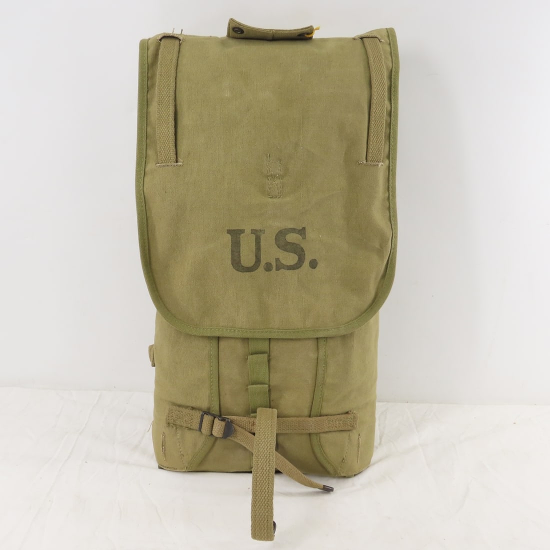 WWII US Army M1943 Shovel, Tent Pack & Bug Net - 2