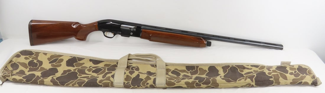 P. Beretta A303 Semi-Auto 12GA Shotgun: P. Beretta A303 Semi-Auto 12GA Shotgun - SN# L66426E, Made in Italy- import by Beretta, MD, 28" vent rib barrel with front bead sight, 2 3/4", 3+1, brass trigger, checkered wood forearm and pistol gri