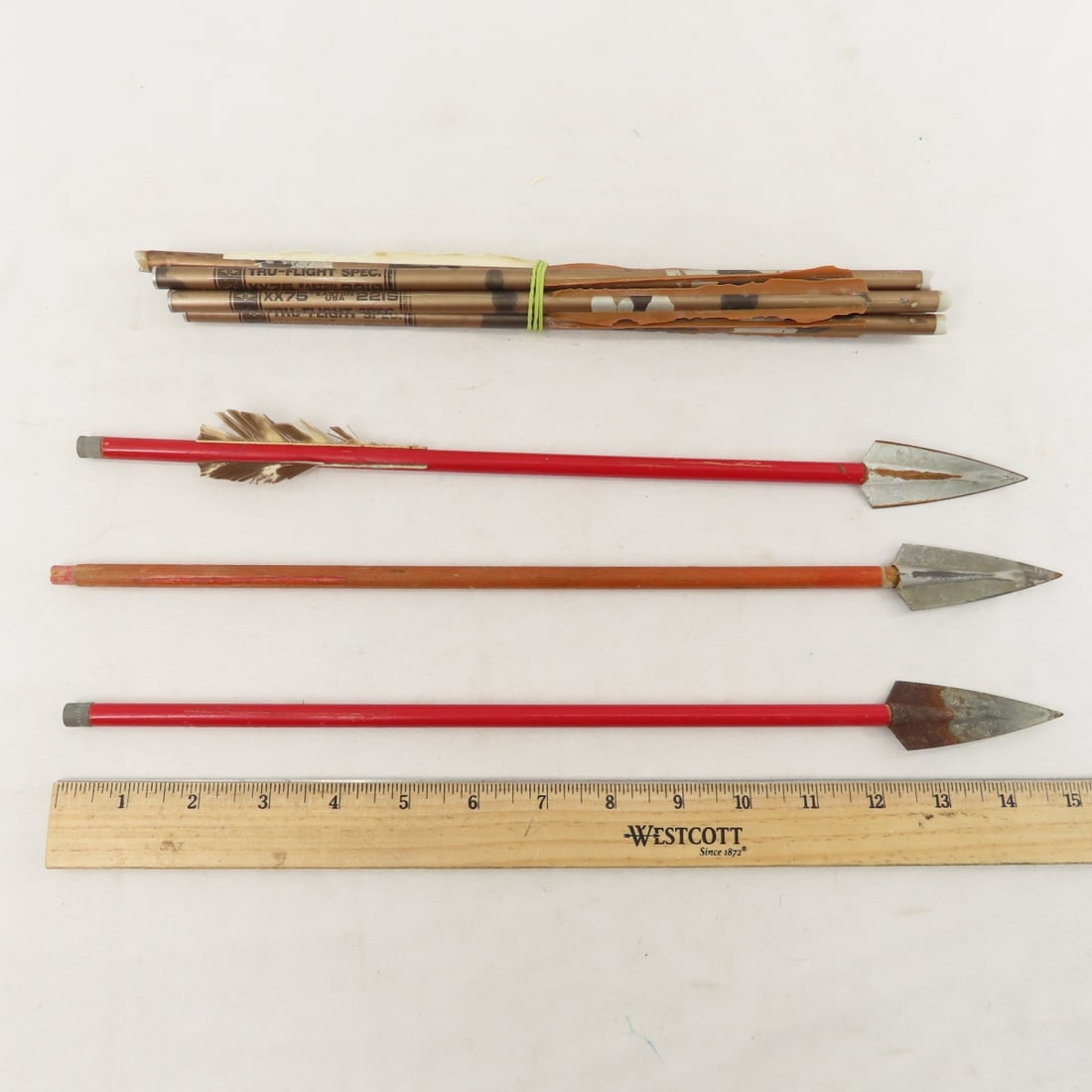 Broadheads, Schrade Walden Knife & 3 Pocket Knives - 12