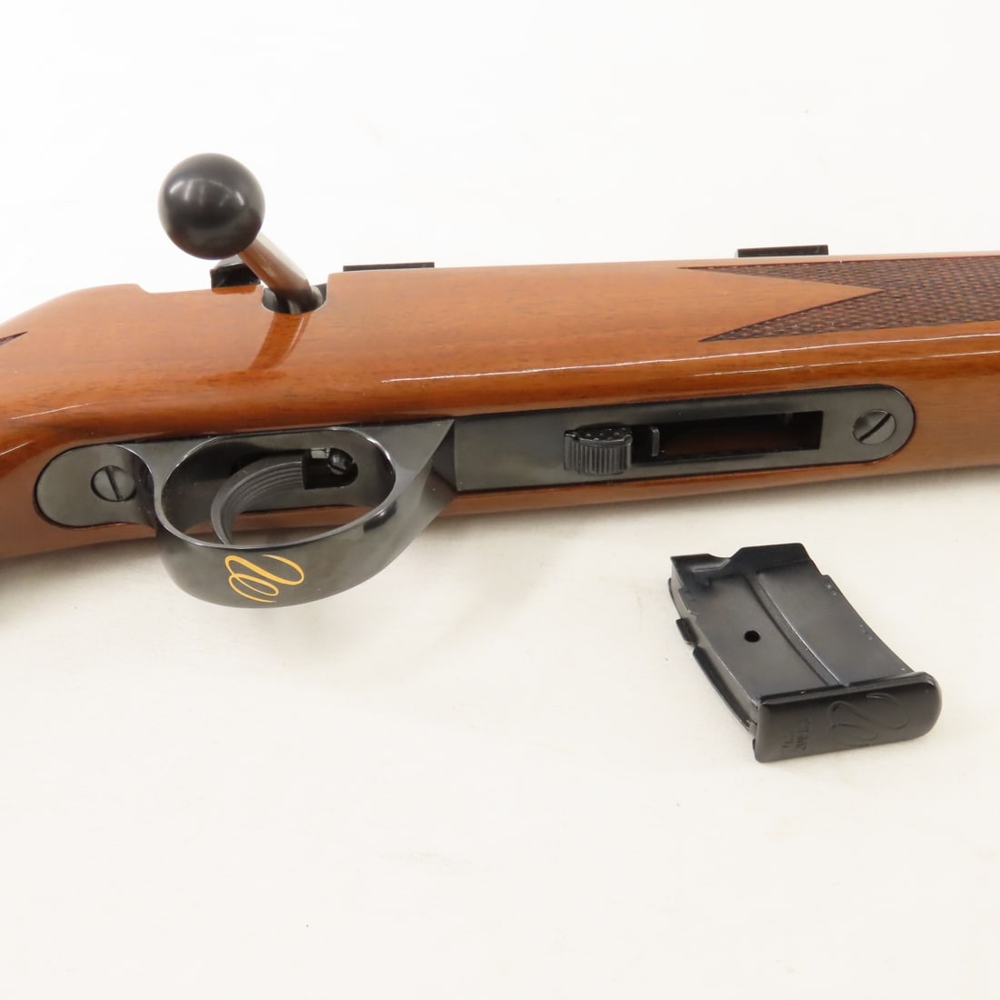 Weatherby Mark XXII .22 LR Bolt Action Rifle - 8