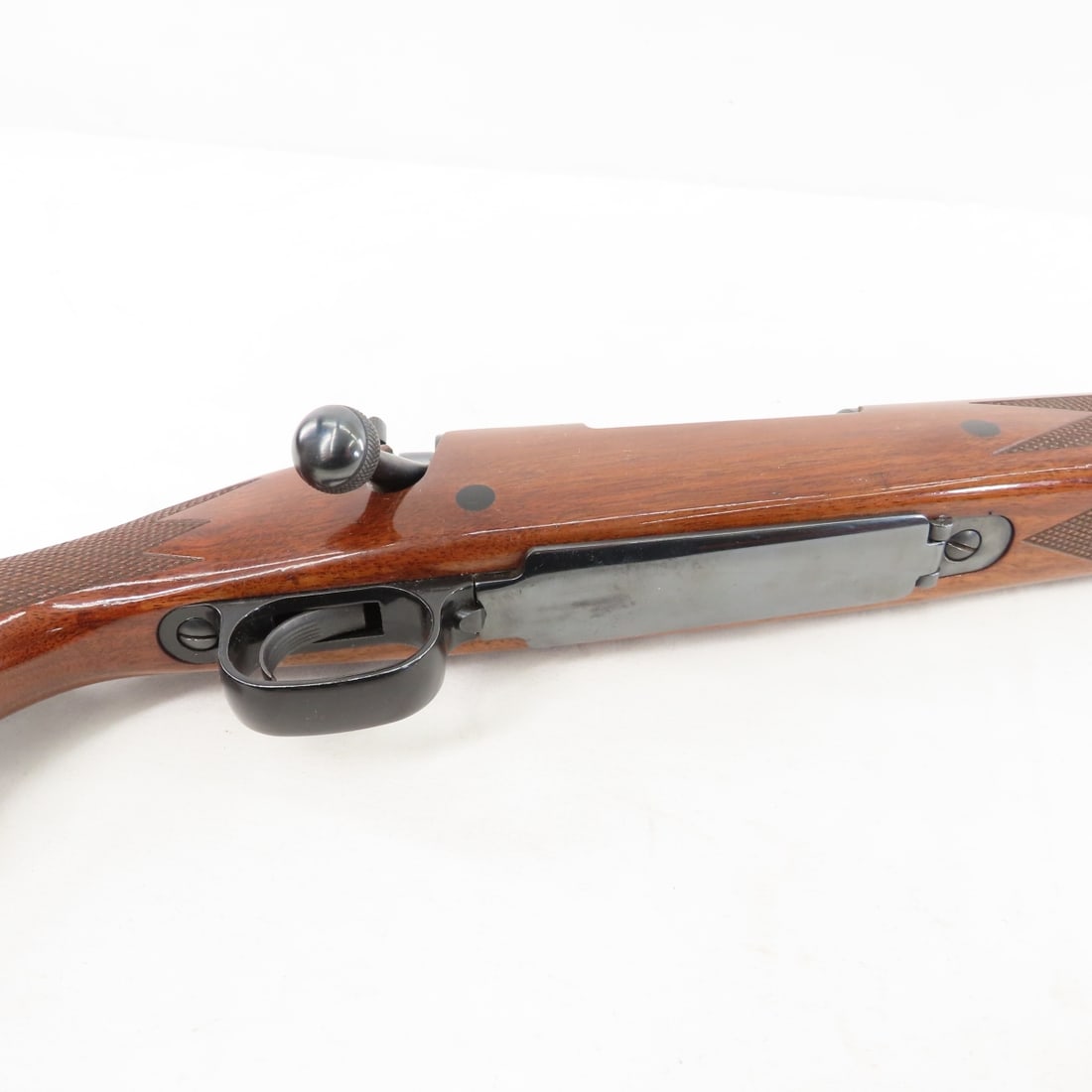 Winchester Model 70 XTR .300 WIN Magnum Rifle - 10