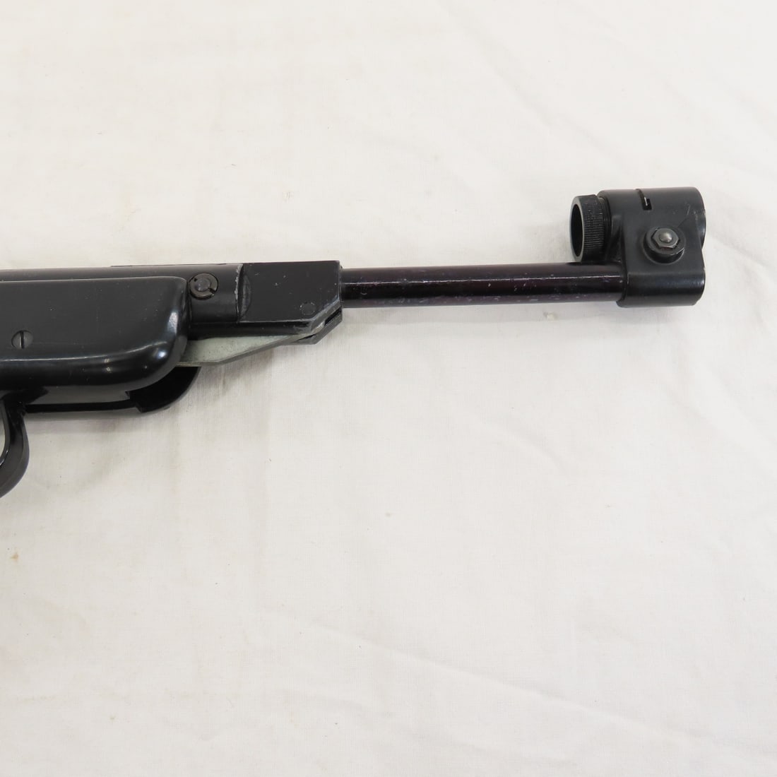 RO 72 Bullseye Italian .177 Target Air Pistol - 4