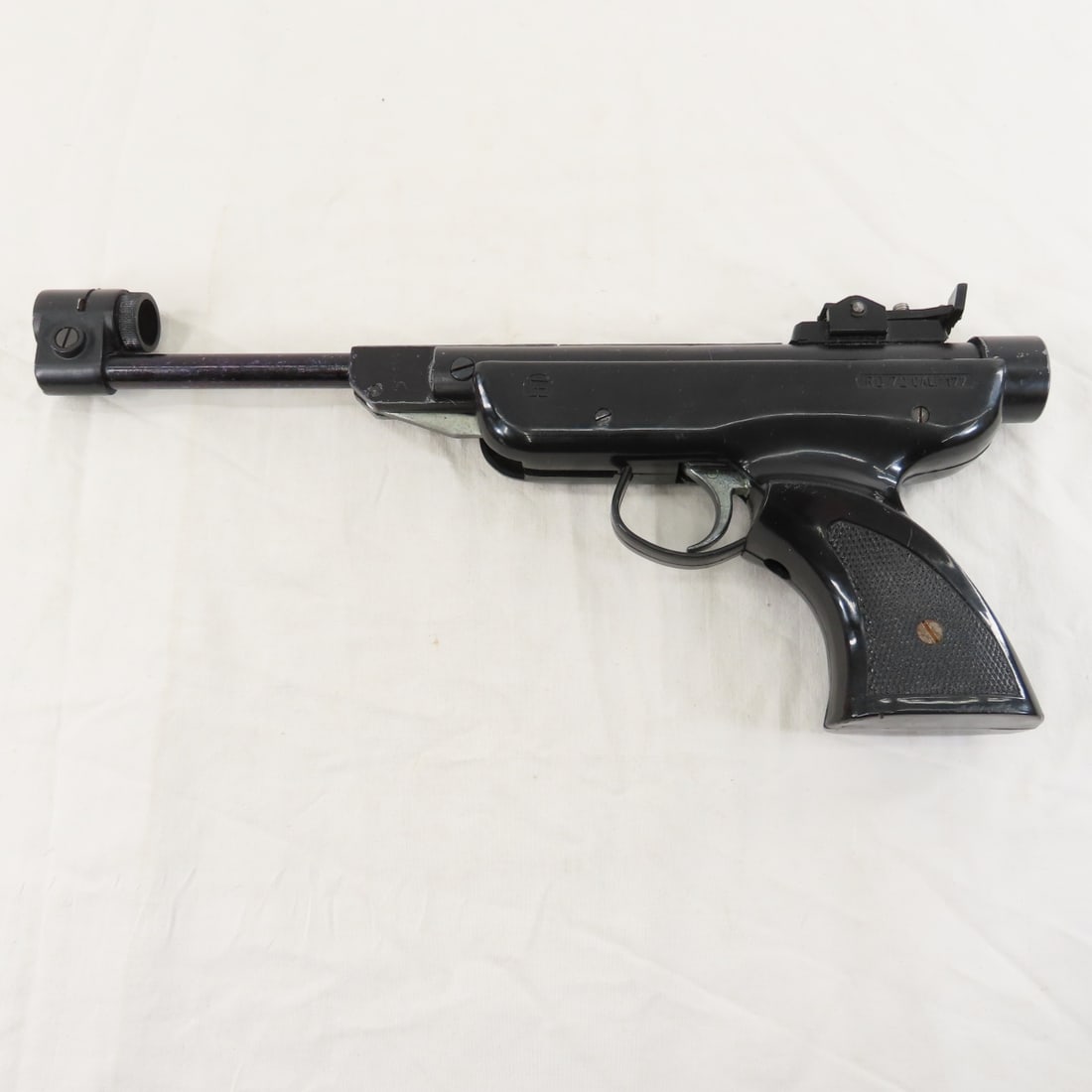 RO 72 Bullseye Italian .177 Target Air Pistol - 5