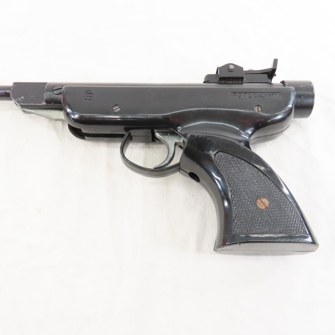 RO 72 Bullseye Italian .177 Target Air Pistol - 7
