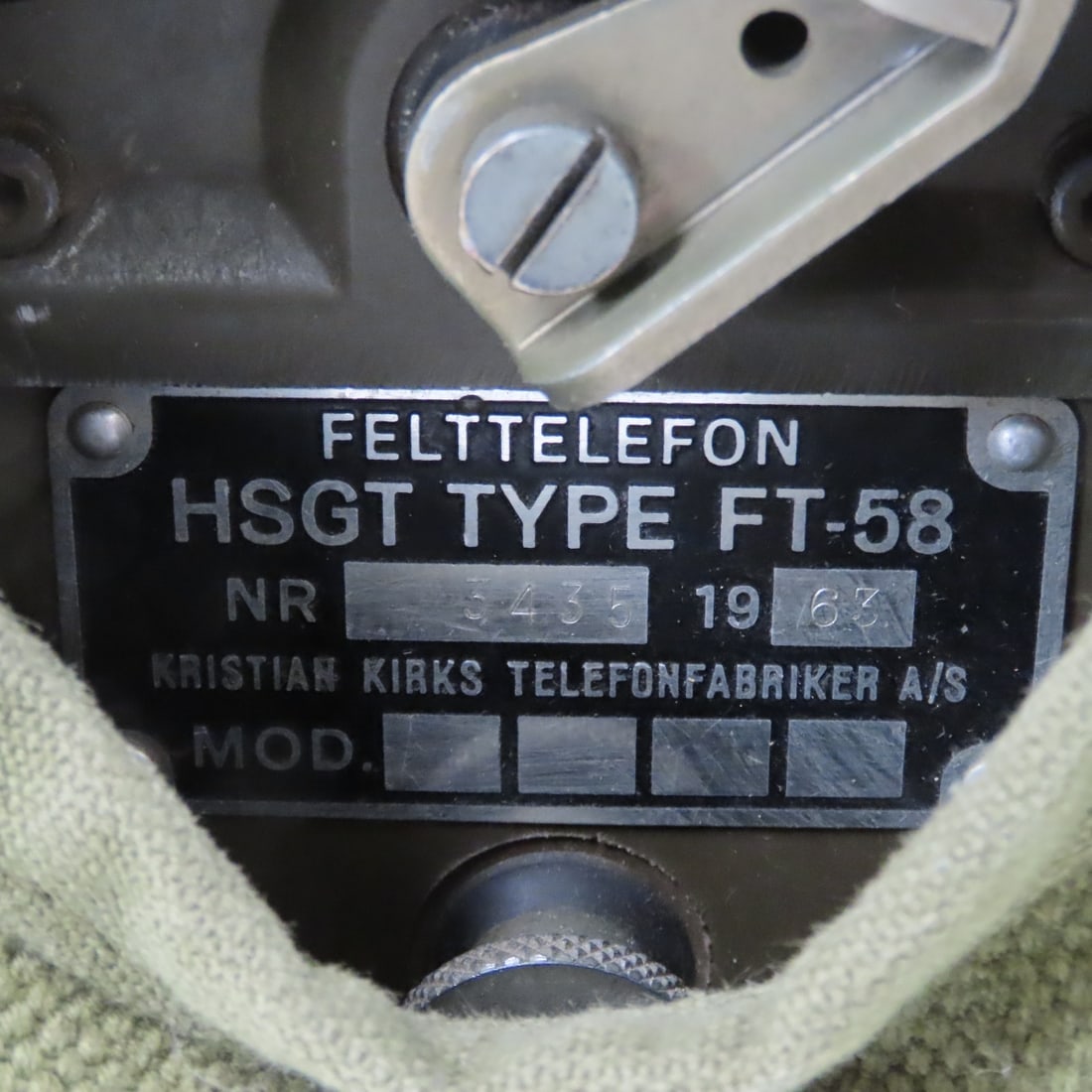 West German or Danish Model FT-58 Field Telephone - 15