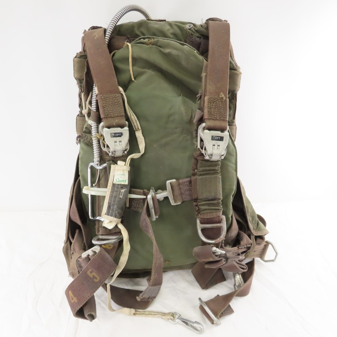 US Military Parachute Harness & Pack - 2