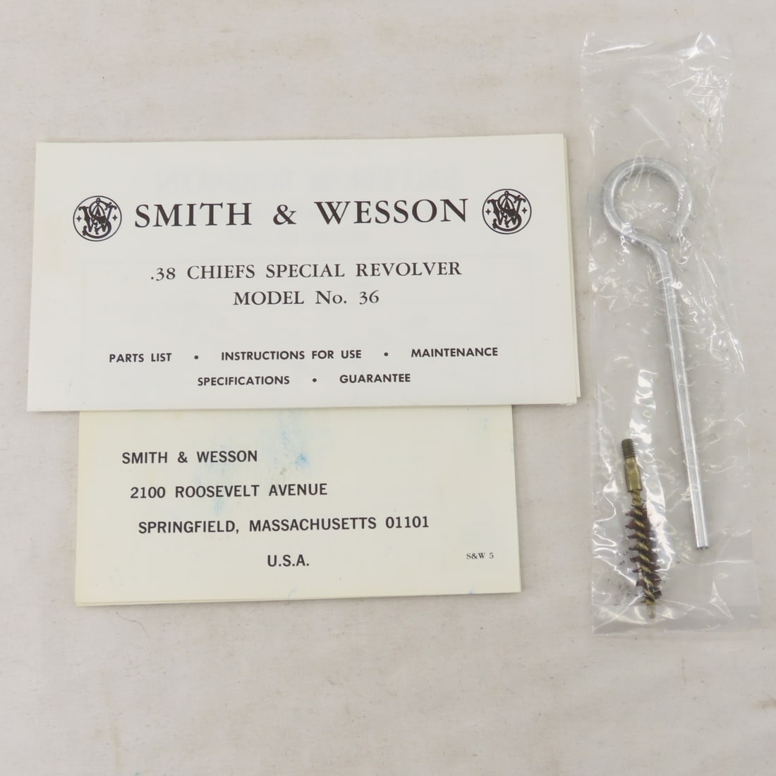 Smith & Wesson Mod 36 Chiefs Special .38 S&W SPL - 15