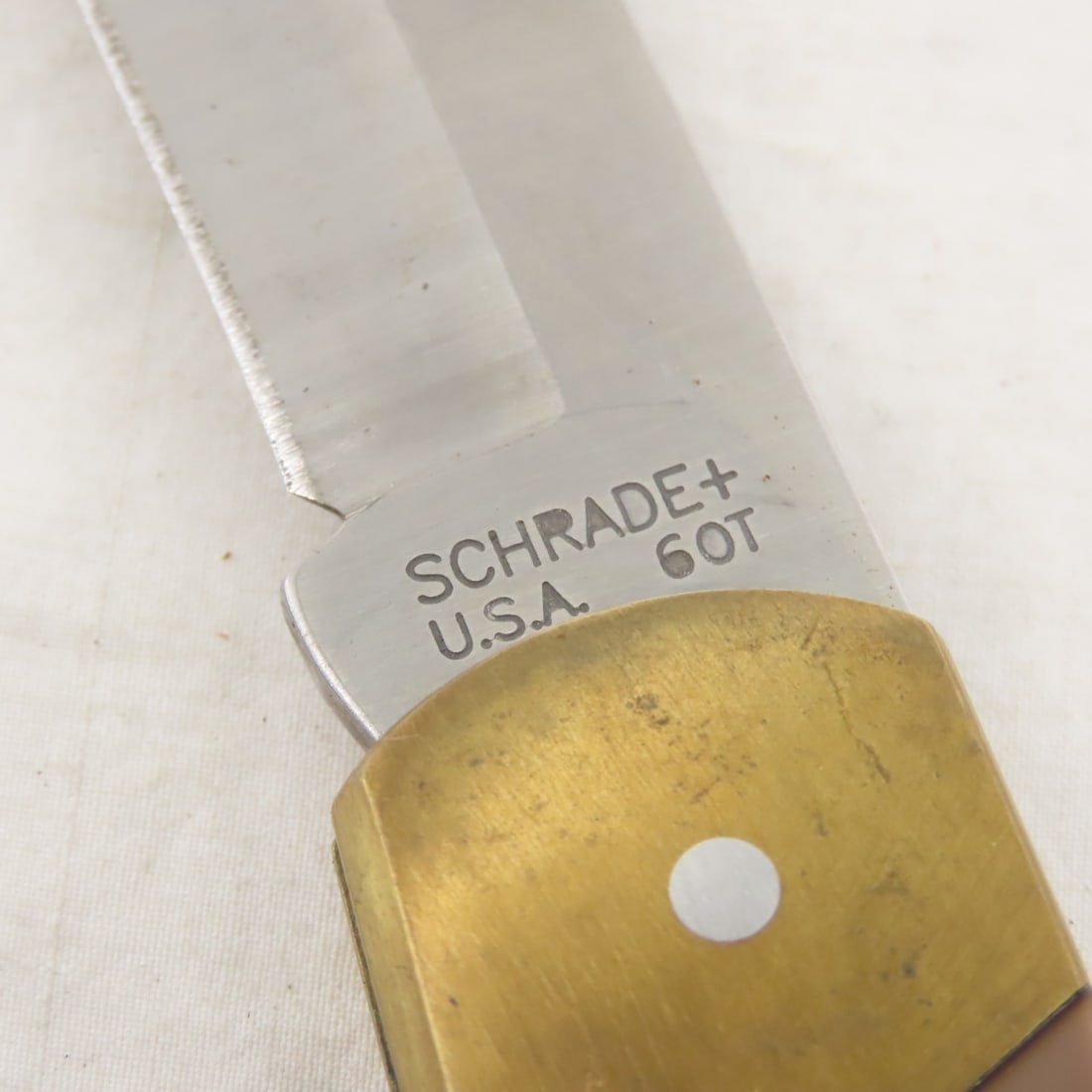 2 Fixed Blade Knives & 3 Pocket Knives - 10