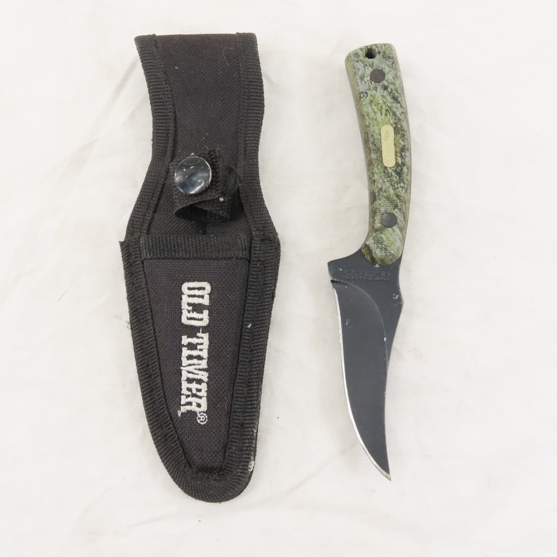 2 Fixed Blade Knives & 3 Pocket Knives - 15
