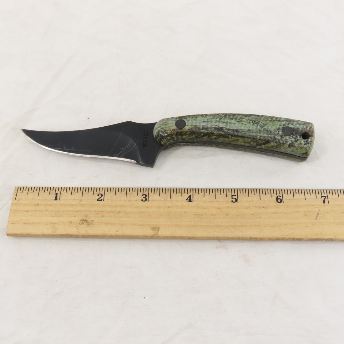 2 Fixed Blade Knives & 3 Pocket Knives - 16