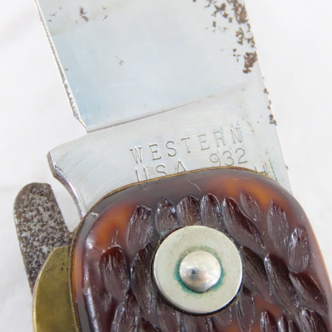 Western 932 H Folding Hunter with Saw Blade - 8