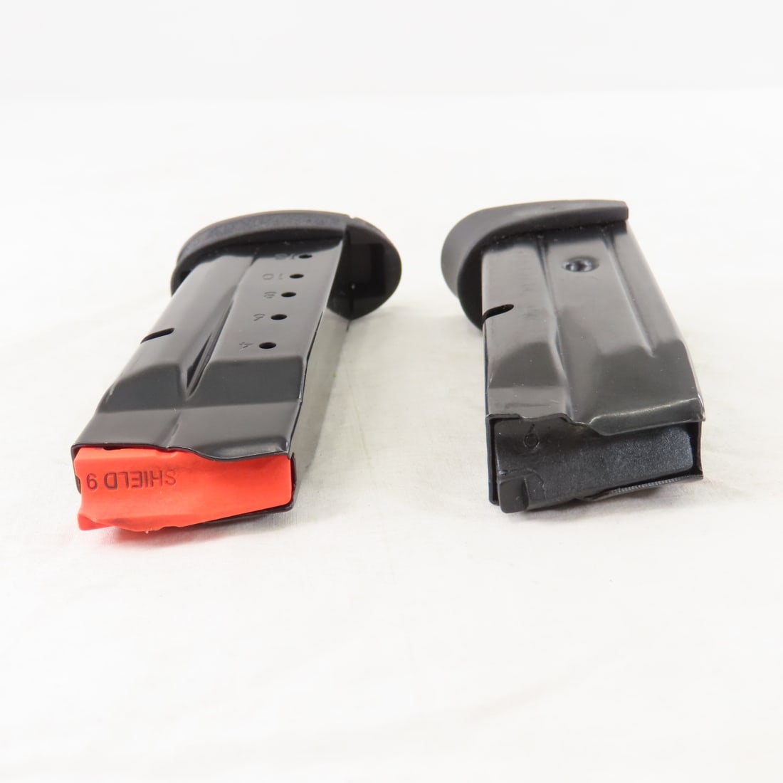 4 Smith & Wesson 9mm magazines - 14