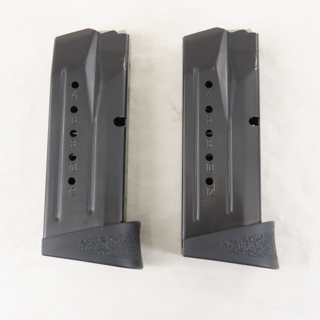 4 Smith & Wesson 9mm magazines - 2