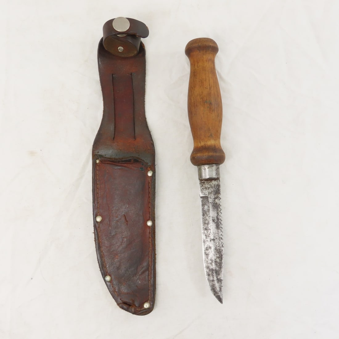 GC& Co Mora Sweden 502 and Colonial Serrated Knife - 2